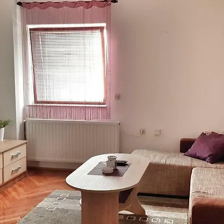 Lucija Apartman *